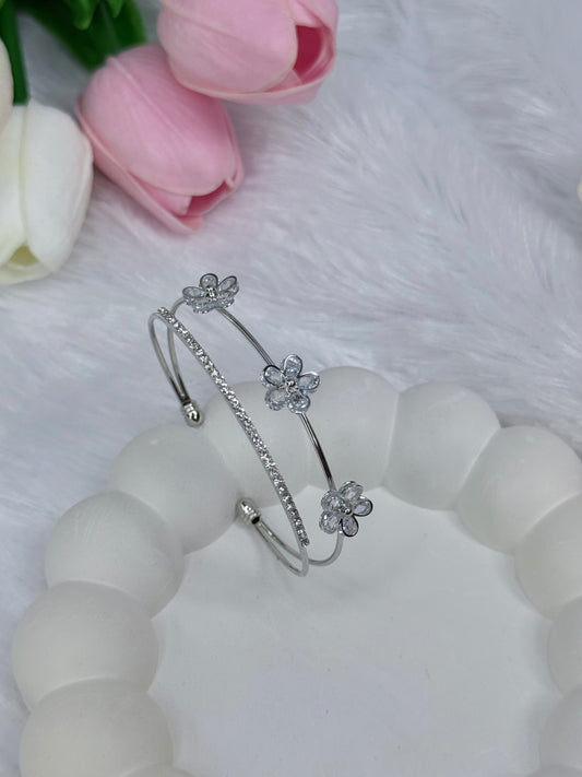Adjustable Floral Bracelet | Anti-Tarnish