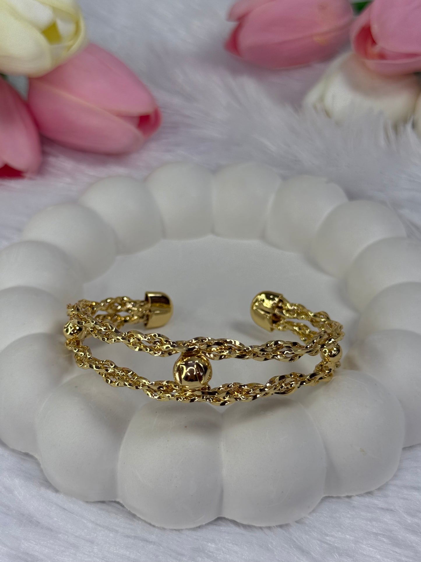 Gold-colored cuff bracelet | Adjustable Cuff