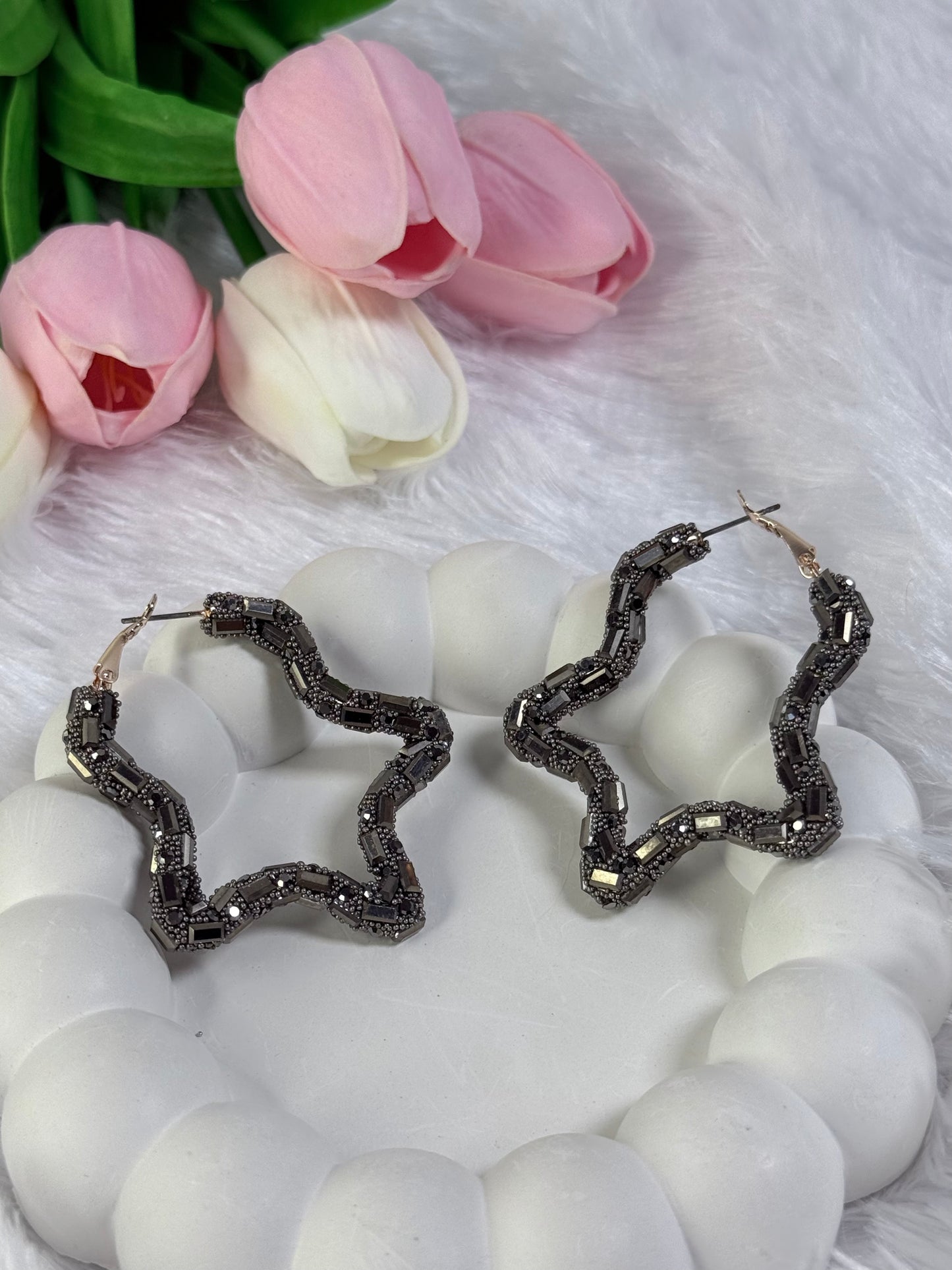 Star-Shaped Baguette Diamond Hoop Earring